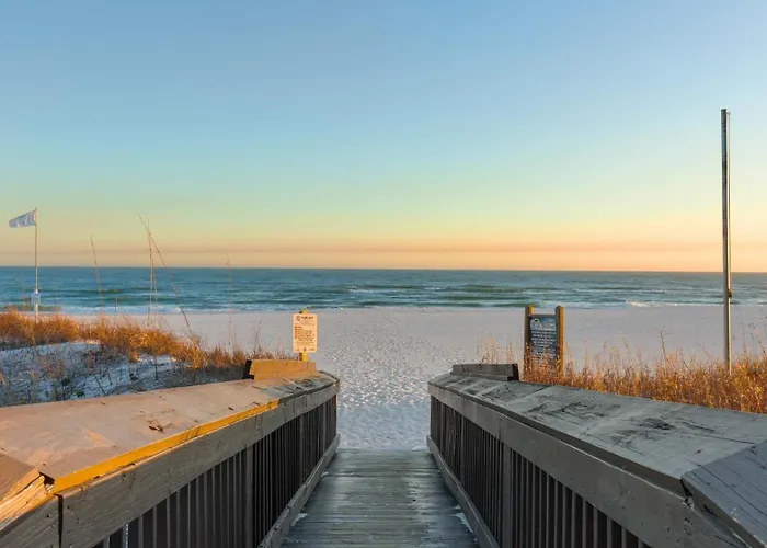 With Gulf View Direct Access Indoor Outdoor Pool 450 In Free Or Discounted Activities Every Day Gulf Shores
