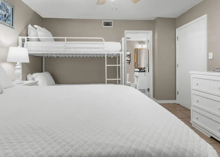With Gulf View Direct Access Indoor Outdoor Pool 450 In Free Or Discounted Activities Every Day Gulf Shores